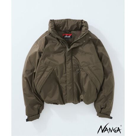 [^:25011610005930]NANGA ~ JOURNAL STANDARDNANGA̋ZpƁAJOURNAL STANDARD̐RႪZss^_EB80`90ÑBe[W_Ex[XɁAIȃGbZXčč\zBtgDJAE\ȃt[h[ł|PbgȂǁA̎pIfBe[𒉎ɓPȂAsłރ~j}ȃfUCɎdグ܂B\nɂAURORA-TEX(R)̗pBNANGAƎ̖hfނŁAϐ20,000mmA6,000g/m2/24hrsւ܂B̍@\t@ubŃA\ʂ̗DꂽhɂAJ╗hA̎COɓă}܂Bɂ́ANANGAւ760FP̃XyCYzCg_bN_E(_E90%-tFU[10%)153gґɕBNANGÃXyCYzCg_bN_E͒ɂă_E{[傫A葽̋C܂ނƂ\ɂȂ܂BɂAʂ̃_EłĂۉ𔭊܂ByʂȂQ̕ۉւAKȒp܂ByNANGA / iKzꌧČs̑n77N̍YHяi[J[ŁAɃVtWPbgEpcȂǓoRAp𒆐SɐYBuh̓q}ɂ8,000[g̍giKpobghɗRĂB舵ɂẮAiɂĂi\łmFBƖ̊֌WɂAۂFČꍇ܂B܂p\REX}[gtHȂǂ̊ɂA኱iƉ摜̃J[قȂꍇ܂Bi̐F́AiAbv摜QƂB