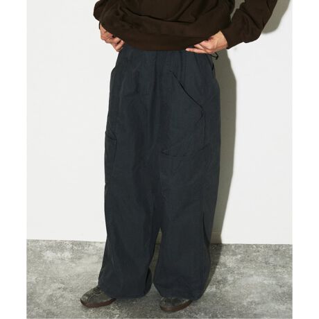 [^:25030600924030]Airform Cargo Pants̓Iɔzuꂽpl؂ւ傫߂̃J[S|Pbg̃ChJ[SpcBEGXgƐɂ̓h[R[hAVGbg݂ɒłM~bN𓋍ځBi邱ƂŃe[p[ho[ȂǑʂȃCɕω邱ƂłA₷ƃfUC𗼗Iȃ~^[pcłBnFȂLkFȂ򊴁FȂňFʁ舵ɂẮAiɂĂi\łmFBƖ̊֌WɂAۂFČꍇ܂B܂p\REX}[gtHȂǂ̊ɂA኱iƉ摜̃J[قȂꍇ܂Bi̐F́AiAbv摜QƂB