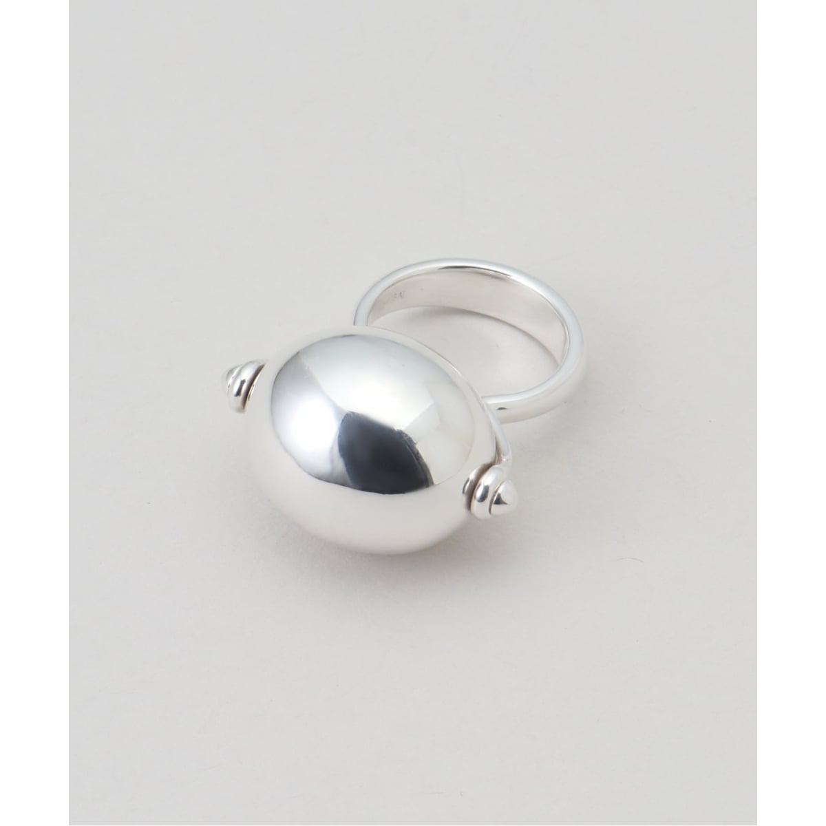 [�}���C]�yANNIKA INEZ/ �A�j�J �C�l�Y�z Large Ellipse Ring/�W���[�i���X�^���_�[�h�iJOURNAL STANDARD�j �V���o�[