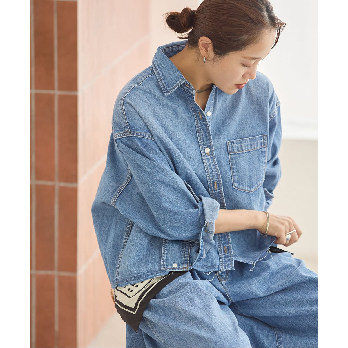 新品タグ付JOURNAL STANDARDレーヨン麻ノーカラースキッパーブラウス 追加4》レーヨン麻ノーカラースキッパーブラウス | ジャーナル