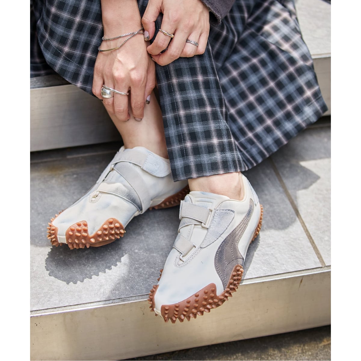 [�}���C]�s�\��t�ʒ��yPUMA /�v�[�}�zMOSTRO For JS/�W���[�i���X�^���_�[�h�iJOURNAL STANDARD�j �z���C�g