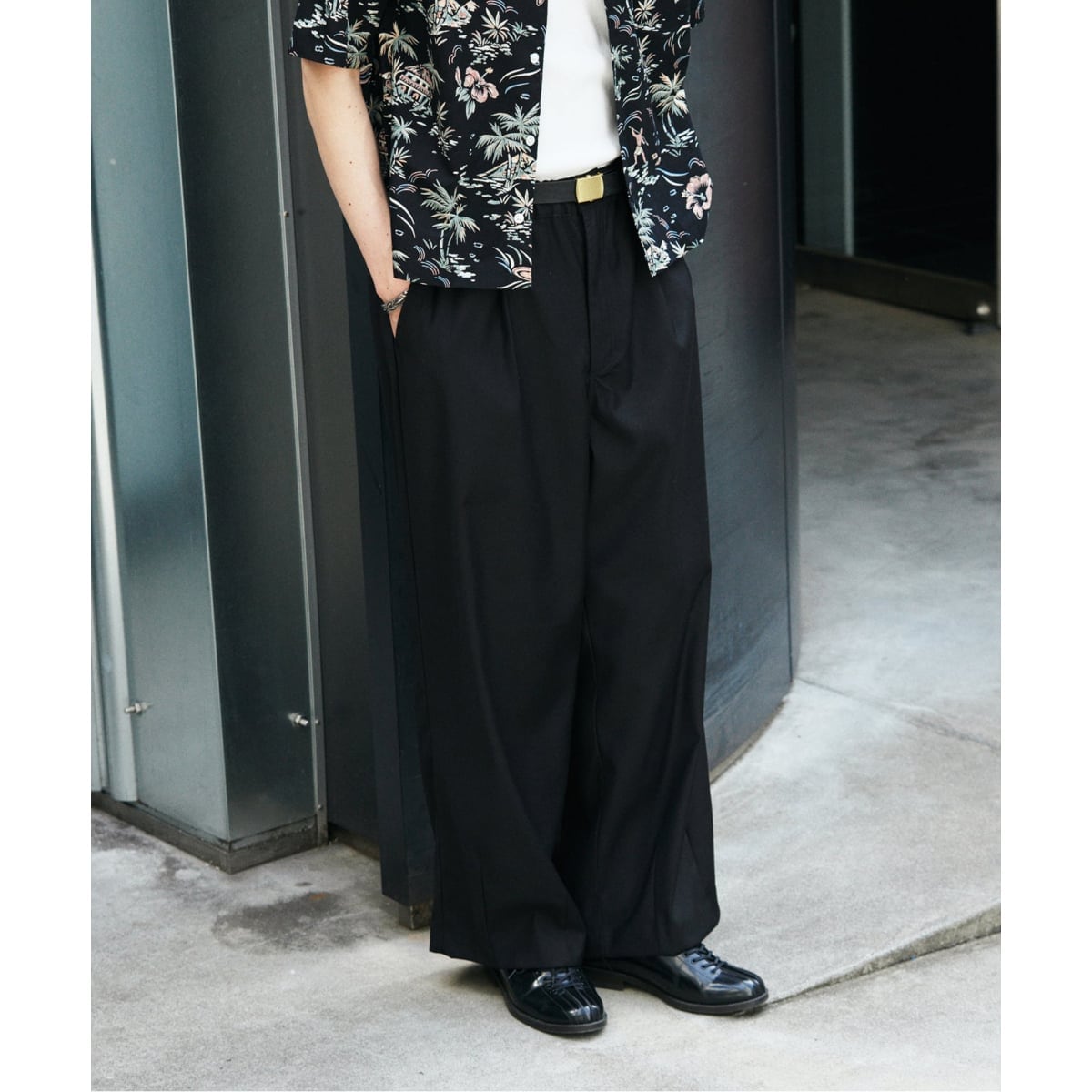 ジャーナルスタンダード(JOURNAL STANDARD) メンズ パンツ の一覧