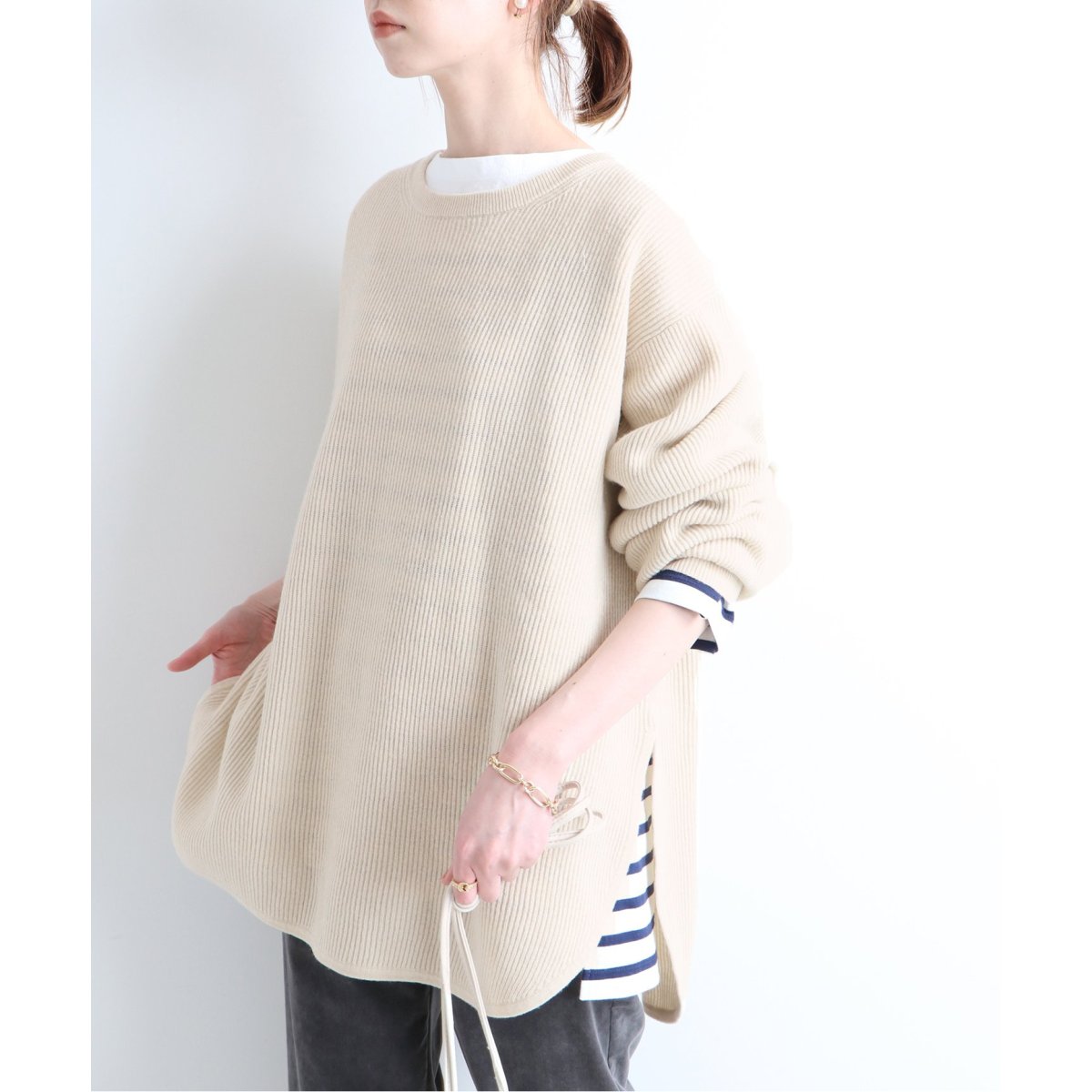 IENA（イエナ）の「ヤクウールラウンドテールプルオーバー