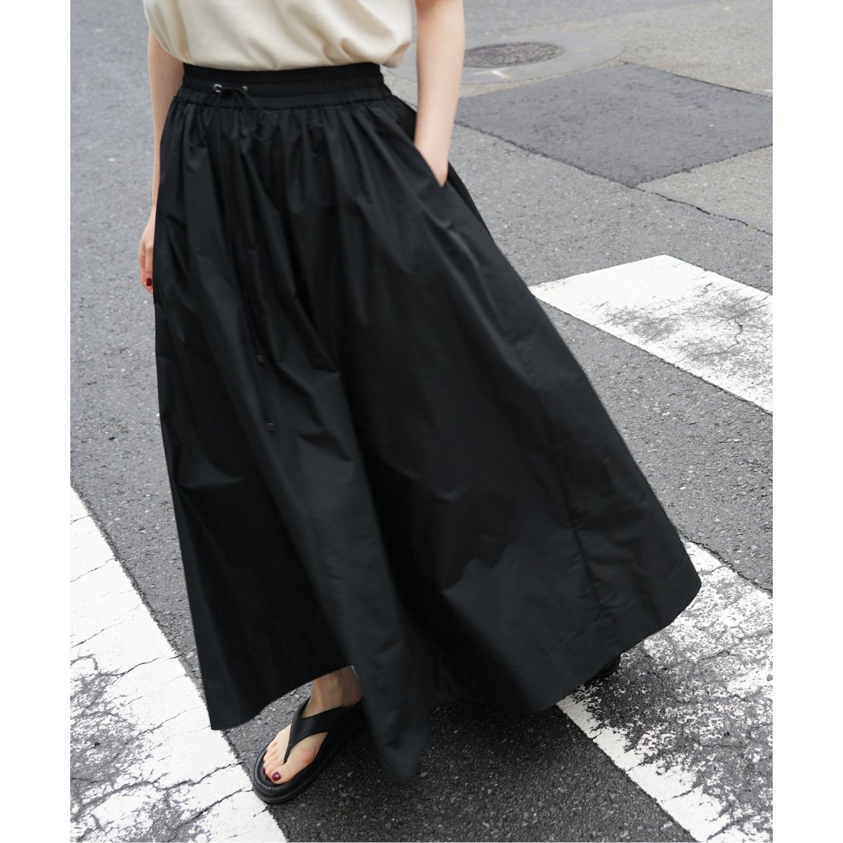 新品　IENA 切り替えギャザースカート　36 黒 切り替えギャザースカート | イエナ(IENA) | マルイウェブチャネル