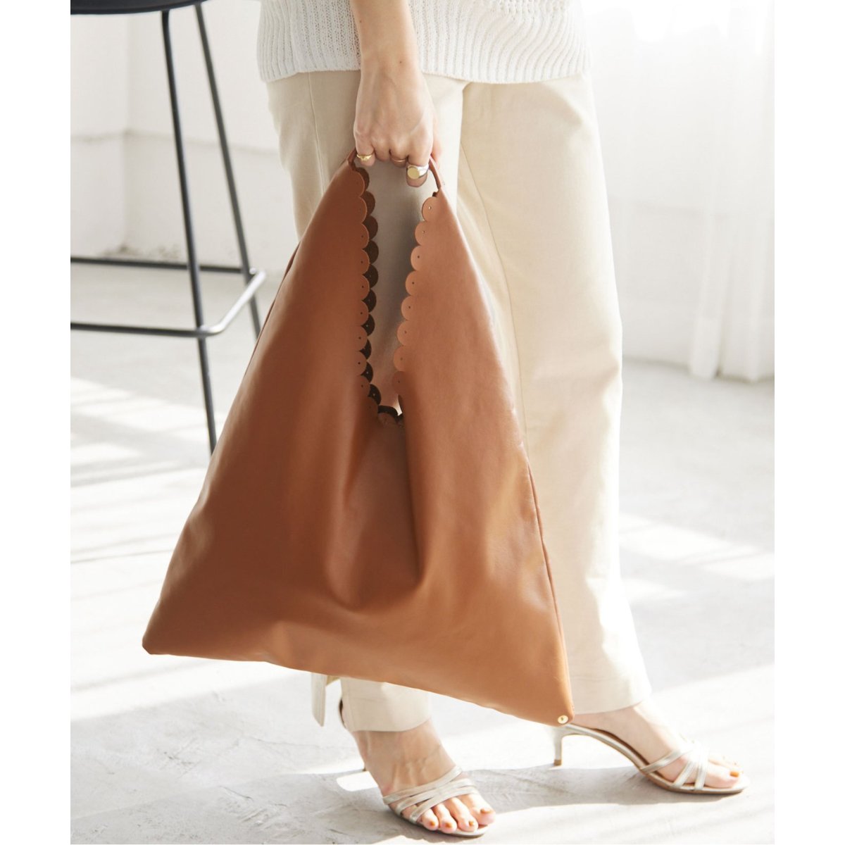 ❣️美品　arron ショルダーバッグ　本革　イタリア製　IENA arron バッグ ショルダー レザー アーロン : VIAJERO - 通販