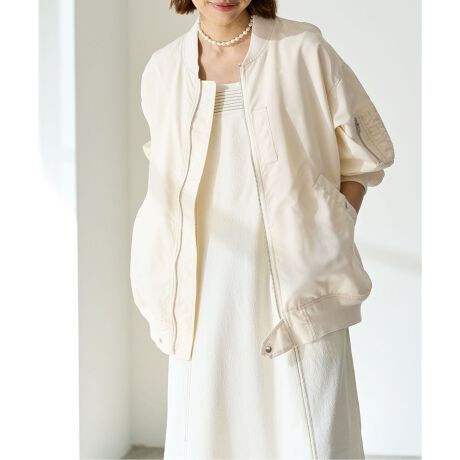 美品、クリーニング済み SLOBE IENAナイロンツイルMA-1ブルゾン 