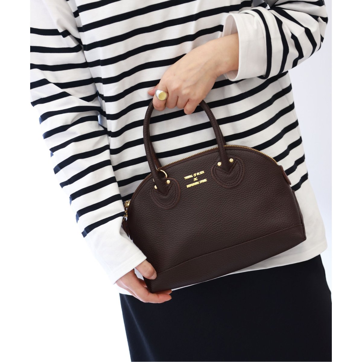 オーエン マルイ YOUNG&OLSEN/ヤングアンドオルセン】EMBOSSED LEATHER ZIP BOAT