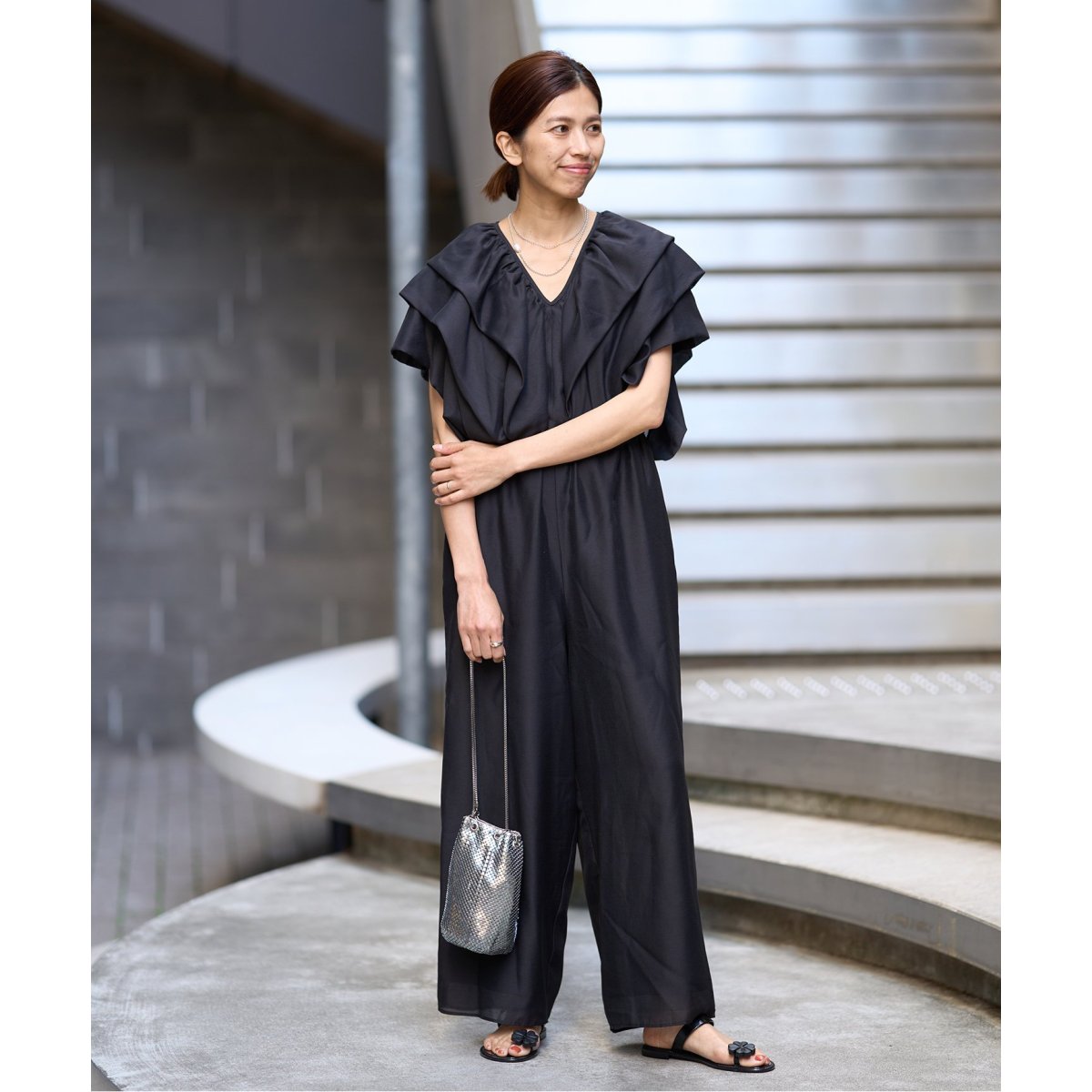 IENA イエナ 23SS フリルオールインワン フルレングス ブラック IENA イエナ 23SS フリルオールインワン フルレングス ブラック
