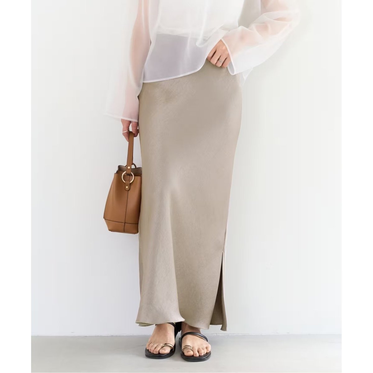 イエナ　ダブルサテンスカート 追加》ダブルサテンスカート | イエナ(IENA) | マルイウェブチャネル