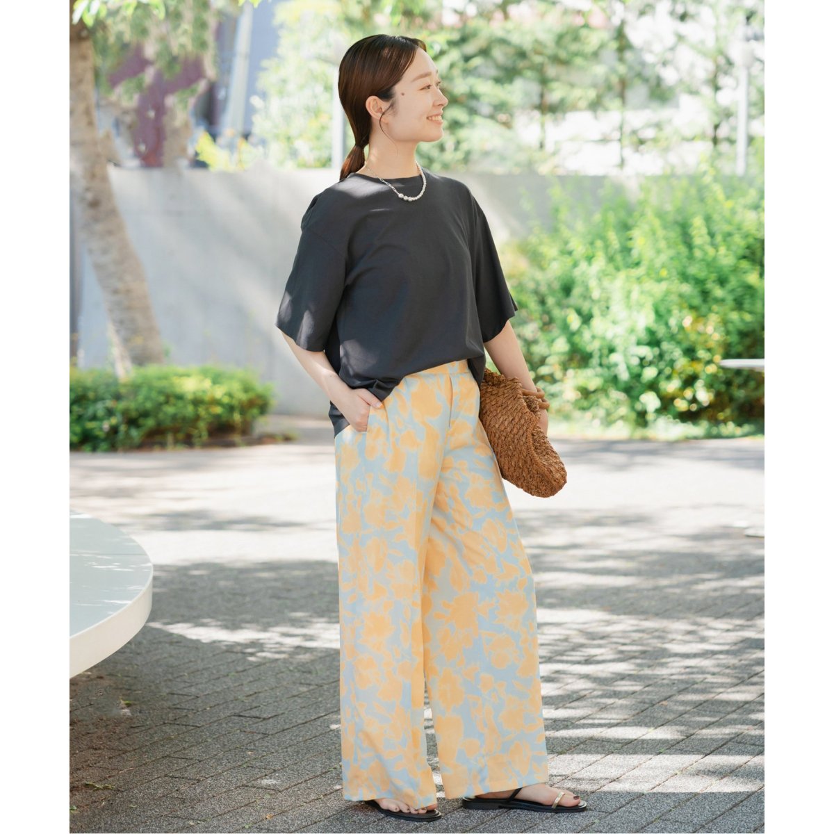 掠りフラワー ピンタックストレートパンツ | イエナ(IENA) | マルイ