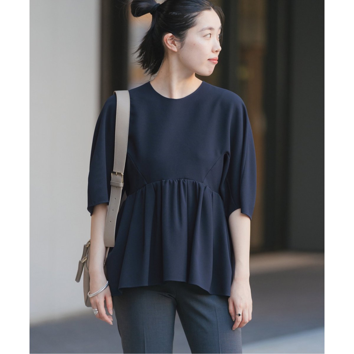 アユーシ 別注 フロントピンタックペプラムブラウス IENA AAYUSHI