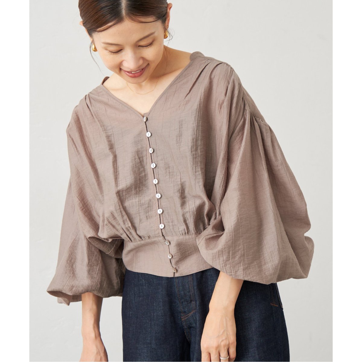 新品タグ付き 【2024AW】 IENA シアードビー ギャザーブラウス シアードビー ギャザーブラウス | イエナ(IENA) | マルイウェブ