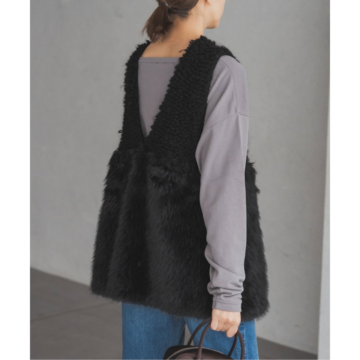 値下げ中！IENA RITTO/リット ROOP FUR VEST ベスト IENA RITTO/リット ROOP FUR VEST ベスト ブラック - メルカリ