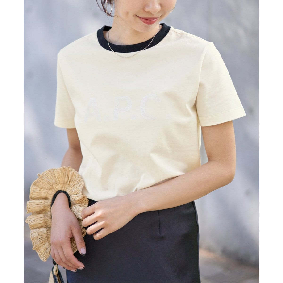 IENA　A.P.C./アー・ペー・セー 別注 Tシャツ　ホワイト 追加2》【A.P.C./アー・ペー・セー】別注 ビッグ ロゴ Tシャツ