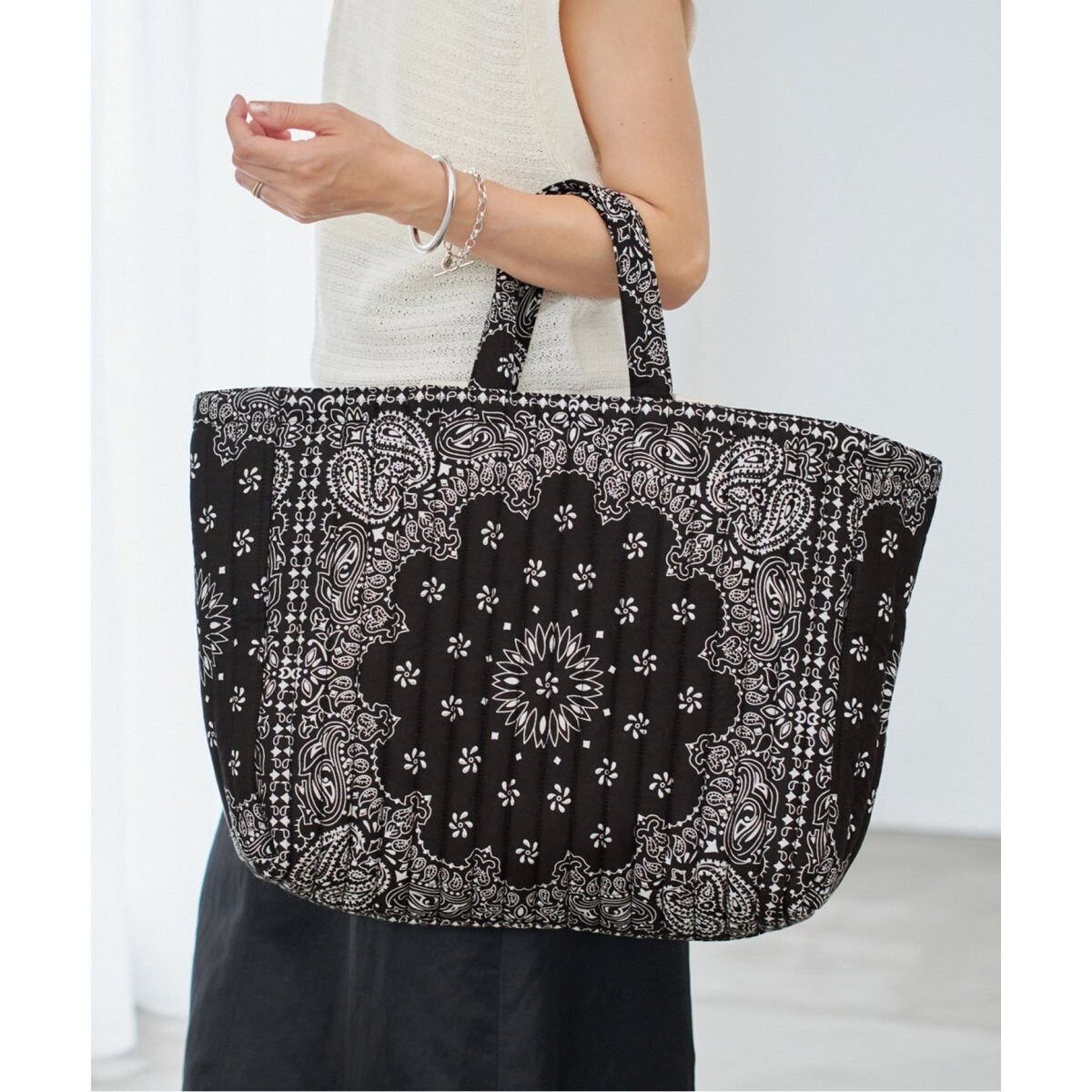 MALUS マリュス Bandana big tote アパルトモン MALUS/マリュス】 Bandana quilting big tote（トートバッグ
