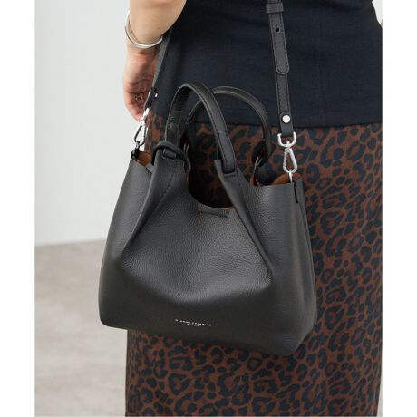 [^:25092910003130][J[iԁF56182053ЃJ[F[J[J[ubN(001)FNEROuE(020)FESPRESSOЃTCYF[J[TCYt[TCY(009)FFIȃVFCvƂȂ߂炩ȈꖇṽRgXgۗAl2WAYobO[݂̂uEƃVbNȃubN2FWJŁAŃR[fBl[gɐꂽl͋̕CYĂ܂Bו̏oꂪX[Yȃ}OlbgN[W[ŁAgɊY֐BOE\ȃV_[XgbvɂAnhobOƂĂ͂A|΂ߊ|y߂2WAYdlłBɁAO\ȃWbvt|[`tĂA̎[ɂ܂ByGIANNI CHIARINI/W LA[zC^ÃtBcFŊvEľ؂X󂯌płL[jƂɂt@Ng[uh BVvŃOWA[ȃobÕRNVłBKxȃgĥŃV[Y1͎ɓꂽȂuhłB̏íAIENAł̎舵ɂȂ܂BړX܂ւ₢킹̍ۂIENAX܂ւ肢v܂B舵ɂẮAiɂĂi\łmFBƖ̊֌WɂAۂFČꍇ܂B܂p\REX}[gtHȂǂ̊ɂA኱iƉ摜̃J[قȂꍇ܂Bi̐F́AiAbv摜QƂB