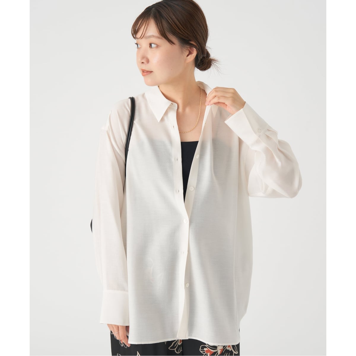 美品　IENA イエナ リネンミックスクロップドシャツ ホワイト リネンミックスクロップドシャツ（シャツ／ブラウス）｜IENA
