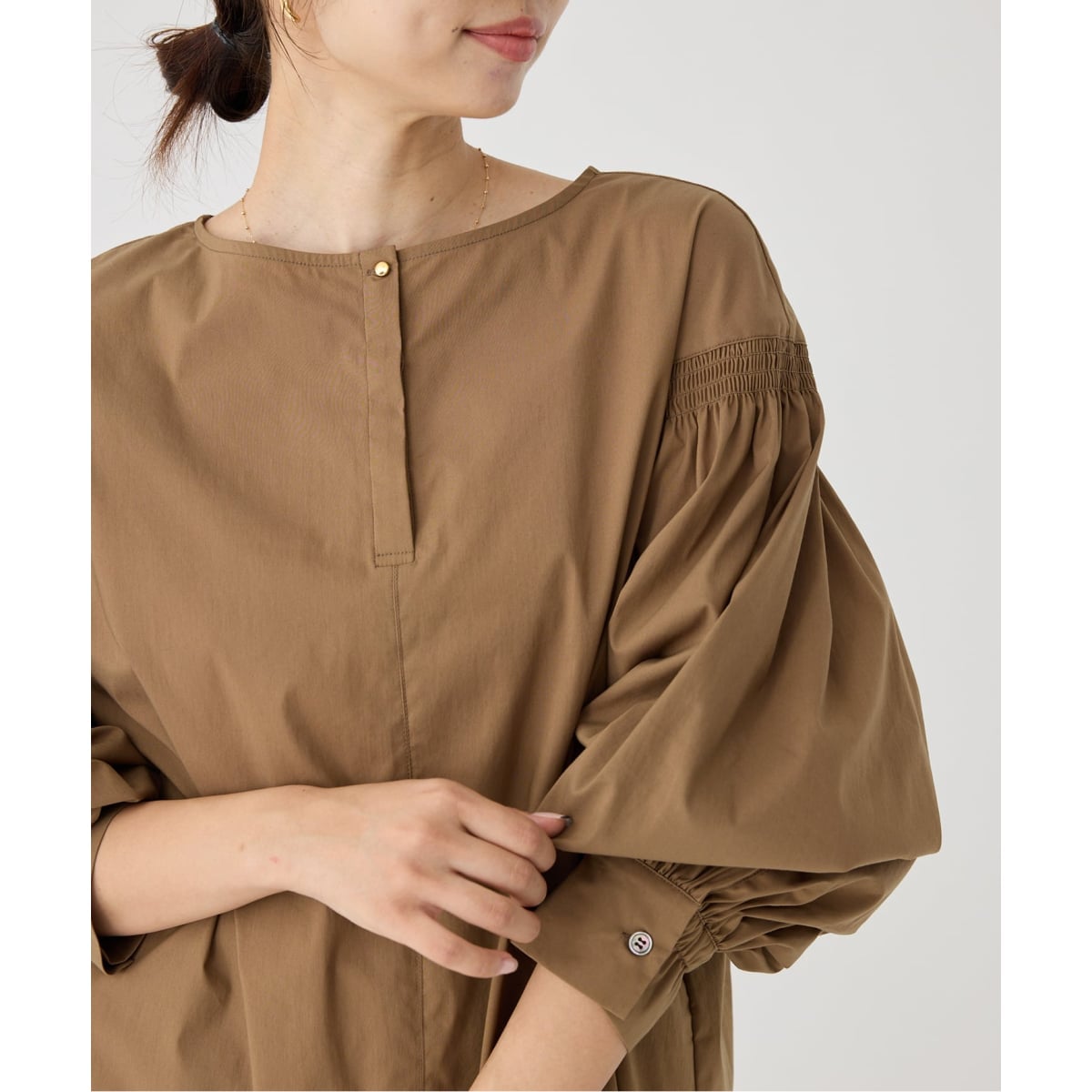 完売　IENA パフスリーブ半袖ブラウス　ベージュ IENA ブラウス シャツ パフスリーブ半袖ブラウス レディース