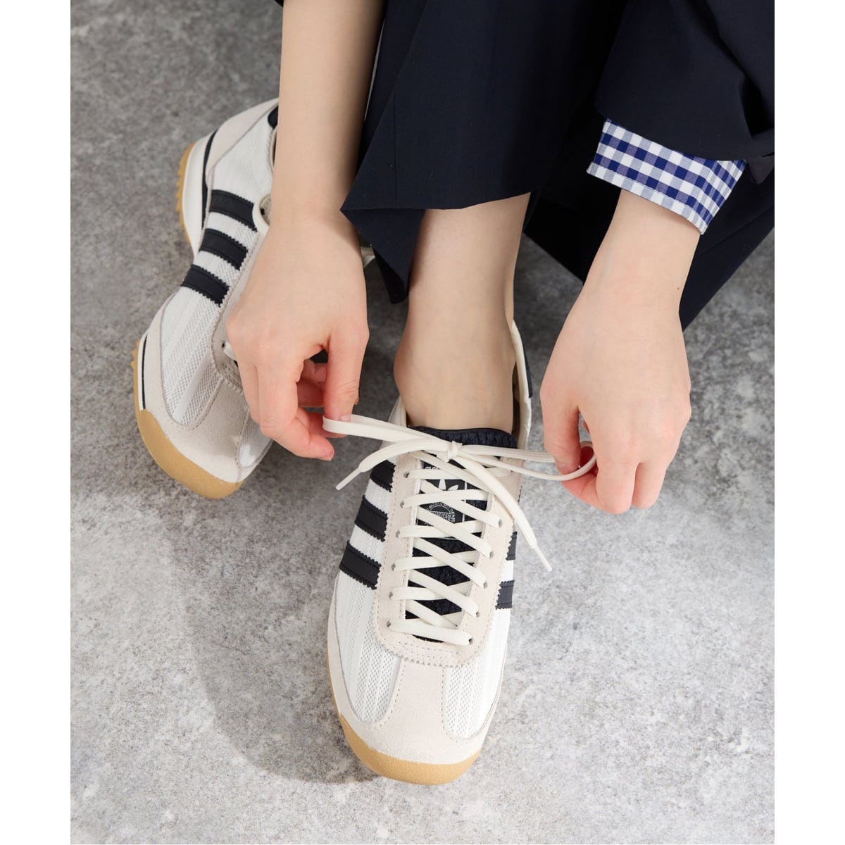 [�}���C]adidas originals SL72 OG W �X�j�[�J�[ KJ6147/JQ9870/�C�G�i�iIENA�j �i�`������