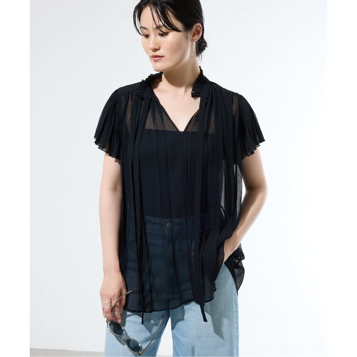 L'UNE（リュンヌ）プリーツブラウス/¥36,300 イエナ WEB/一部店舗限定》L'UNE/リュンヌ ブラウス | イエナ(IENA) | マルイ