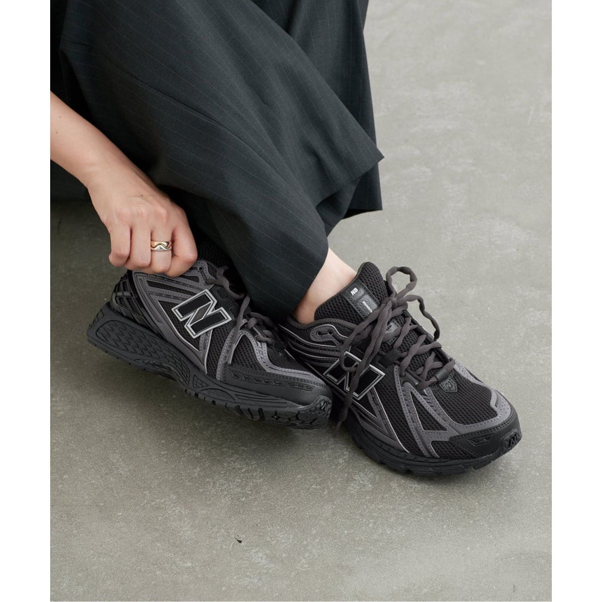 [�}���C]NEW BALANCE/�j���[�o�����X U1906R �X�j�[�J�[/�C�G�i�iIENA�j �u���b�N