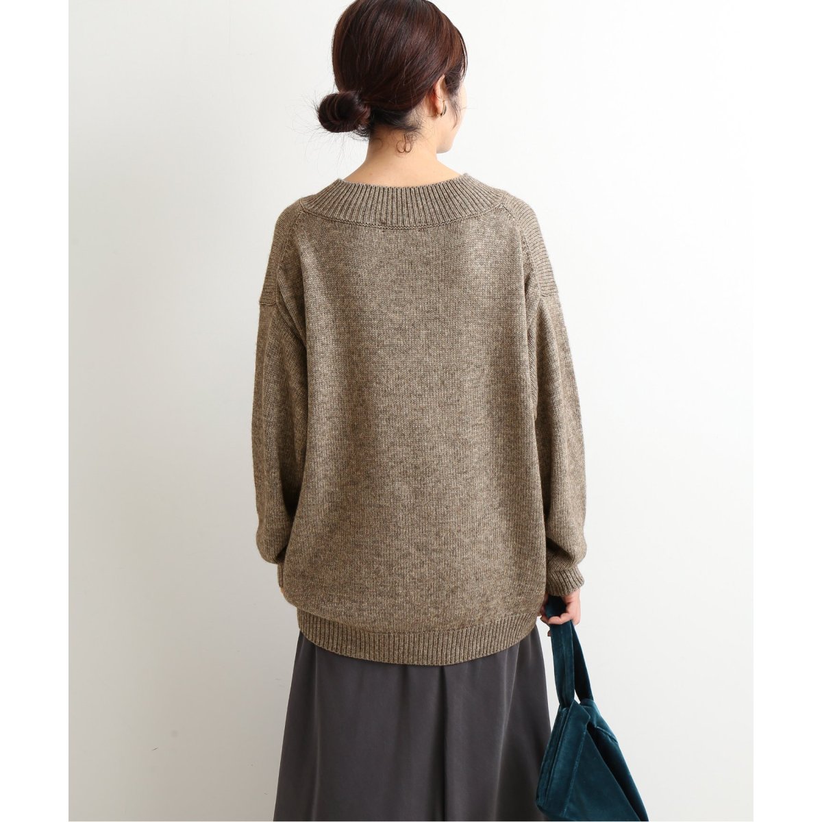 美品】IENA alvana/アルヴァナ 別注YAKWOOL Vネックニット - トップス