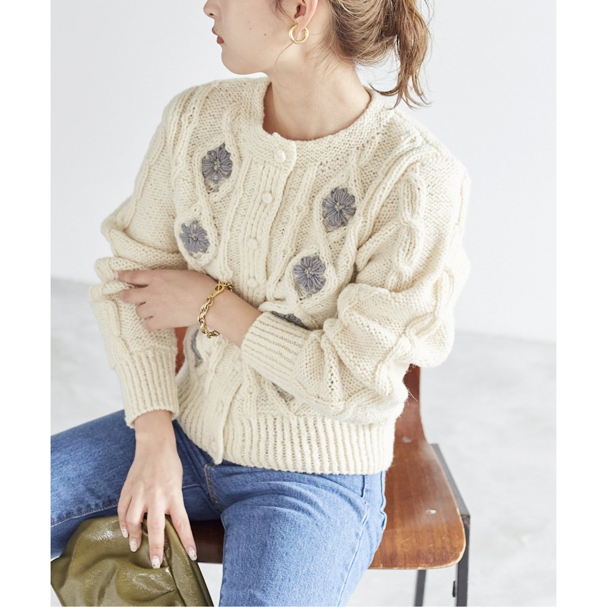 【LOQUI】SLOBE別注 フラワー刺繍ニットカーディガン LOQUI】SLOBE別注 フラワー刺繍ニットカーディガン◇ | スローブ