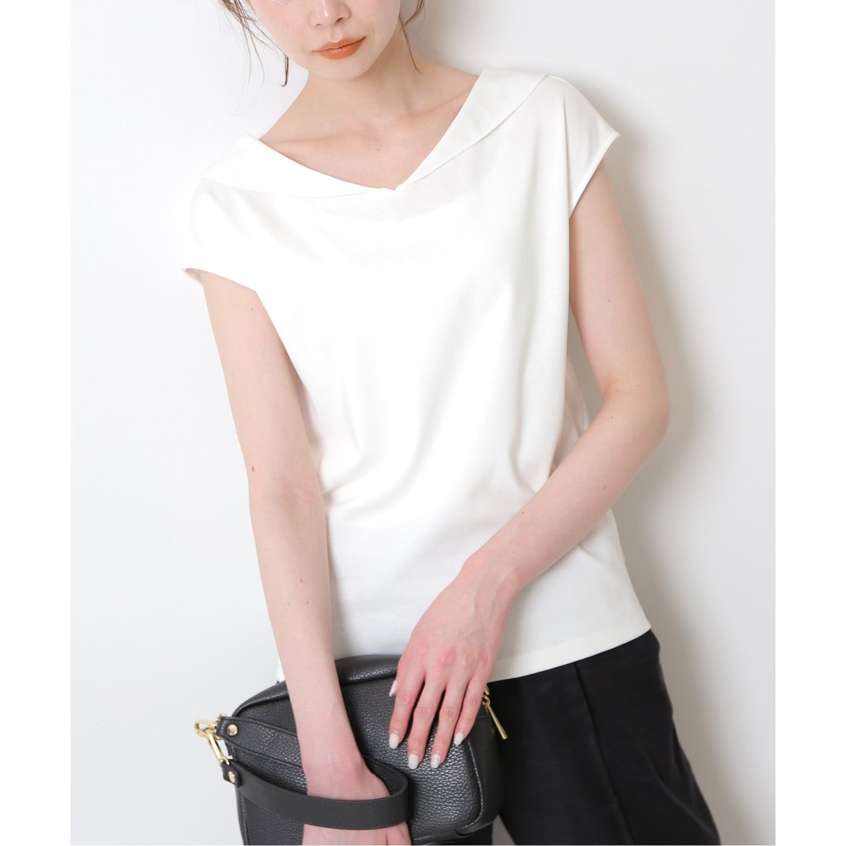 送料無料の商品 フライスノースリーブカットソー | IENA イエナ(SLOBE スローブ カットソー(半袖+袖なし)