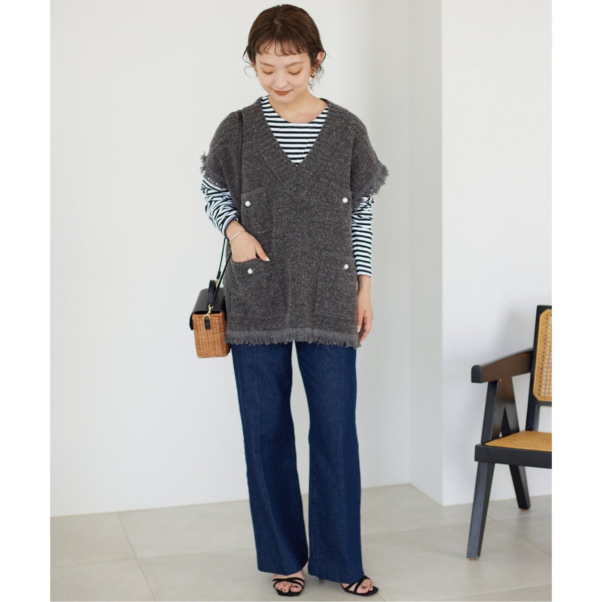 美品✨完売品スローブイエナ パールボタンベスト　 パール　ネイビー　ウール SLOBE IENA（スローブイエナ）の「《追加》パールボタンベスト