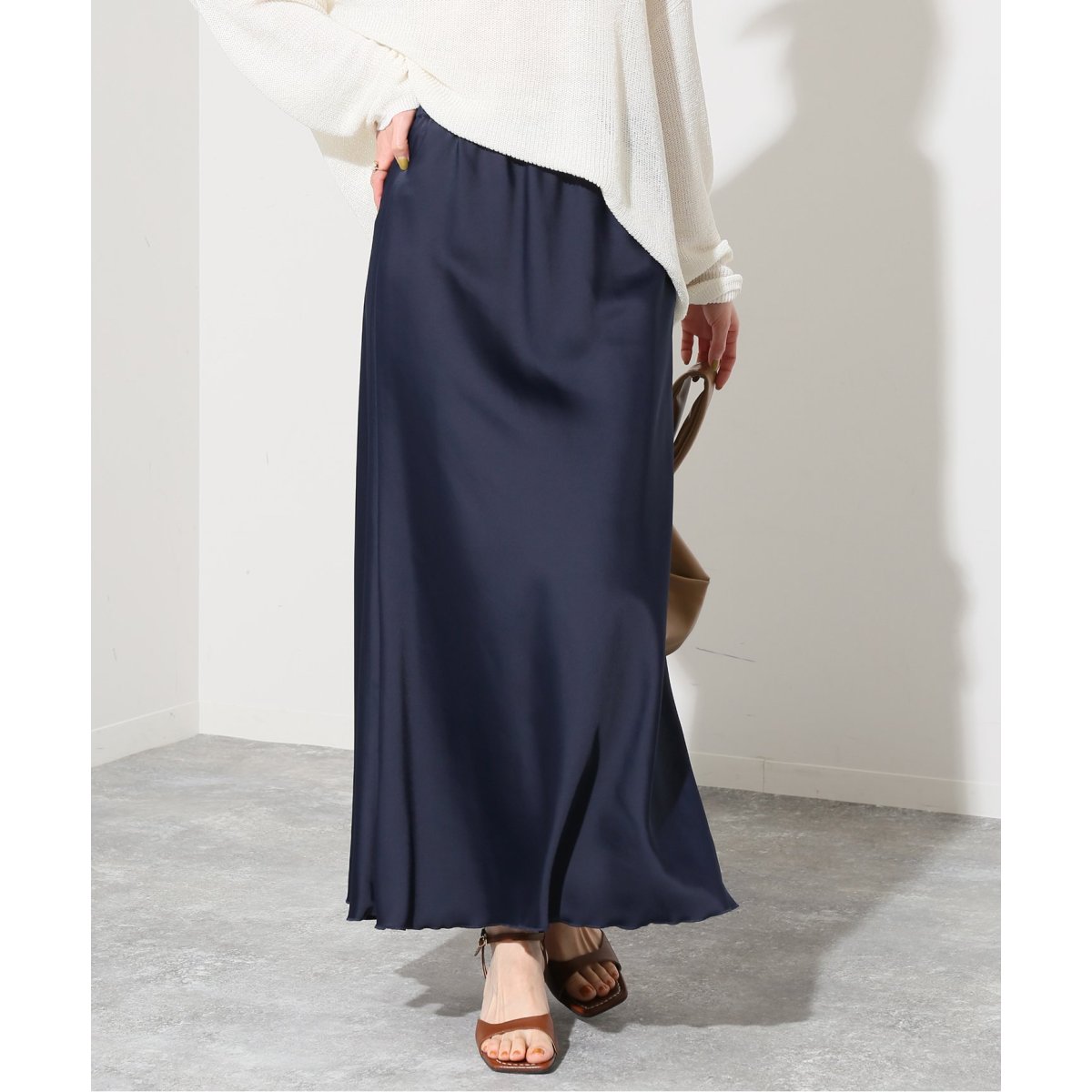 新品未使用　スローブイエナ　サテンマーメイドスカート サテン マーメイドスカート | スローブ イエナ(SLOBE IENA) | マルイ