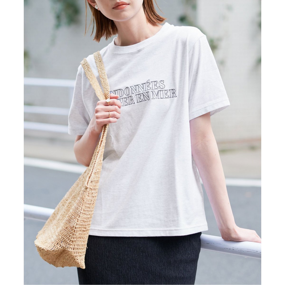 刺繍ロゴ Tシャツ | スローブ イエナ(SLOBE IENA) | 23070912322020 