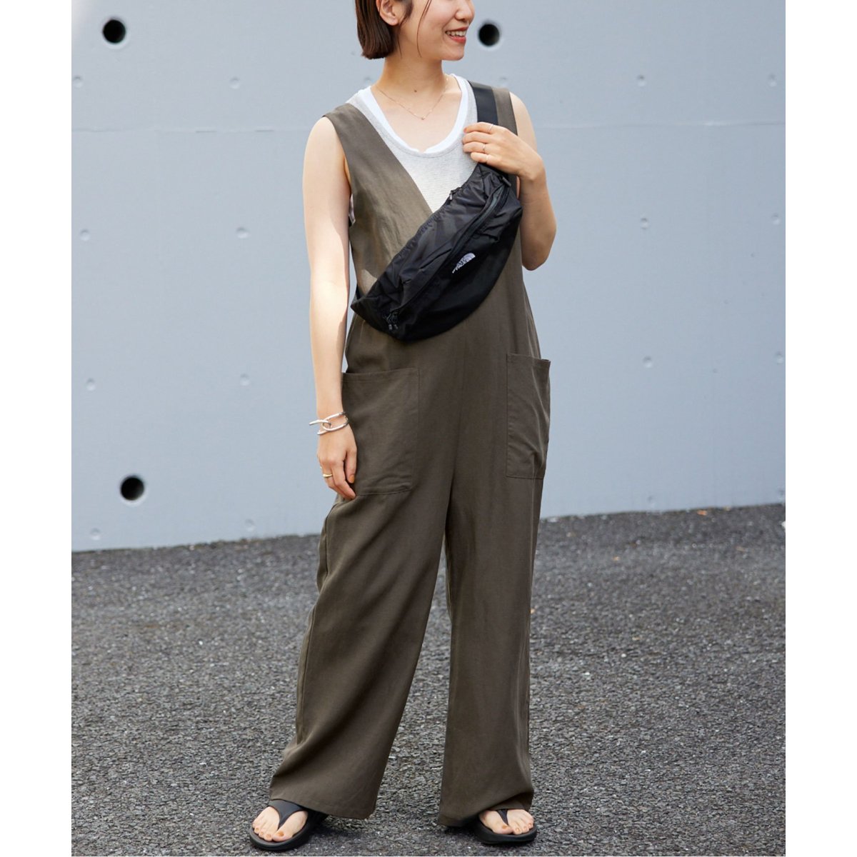 ISSEY MIYAKE オールインワン サロペット フレアパンツ グレー ISSEY MIYAKE オールインワン サロペット フレアパンツ グレー