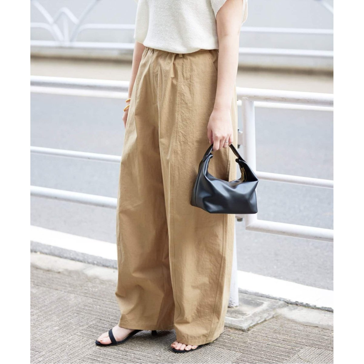 追加》ボリュームギャザーイージーパンツ | スローブ イエナ(SLOBE