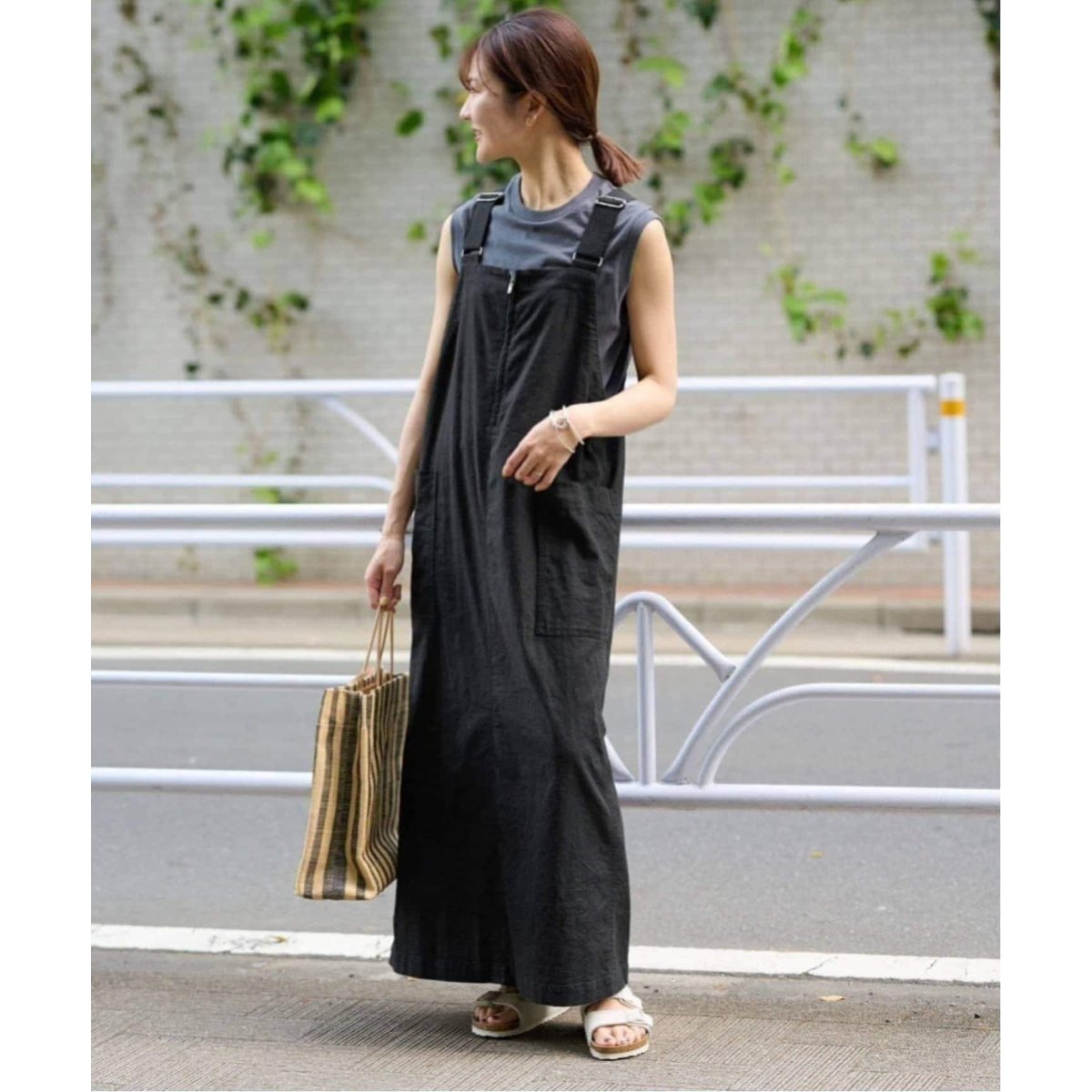 SLOBE IENA　アイラインジャンパースカート SLOBE IENA｜《予約》アイラインフロントジップジャンパー