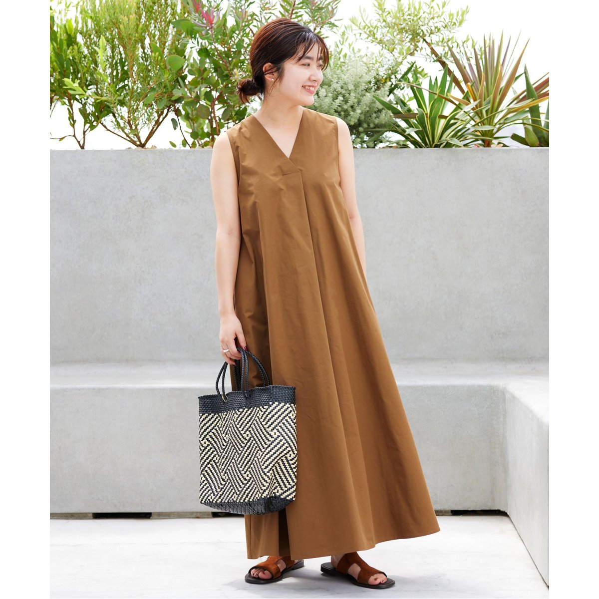 WEB・一部店舗限定》petite Vネック フレアワンピース WEB・一部店舗限定》petite Vネック フレアワンピース