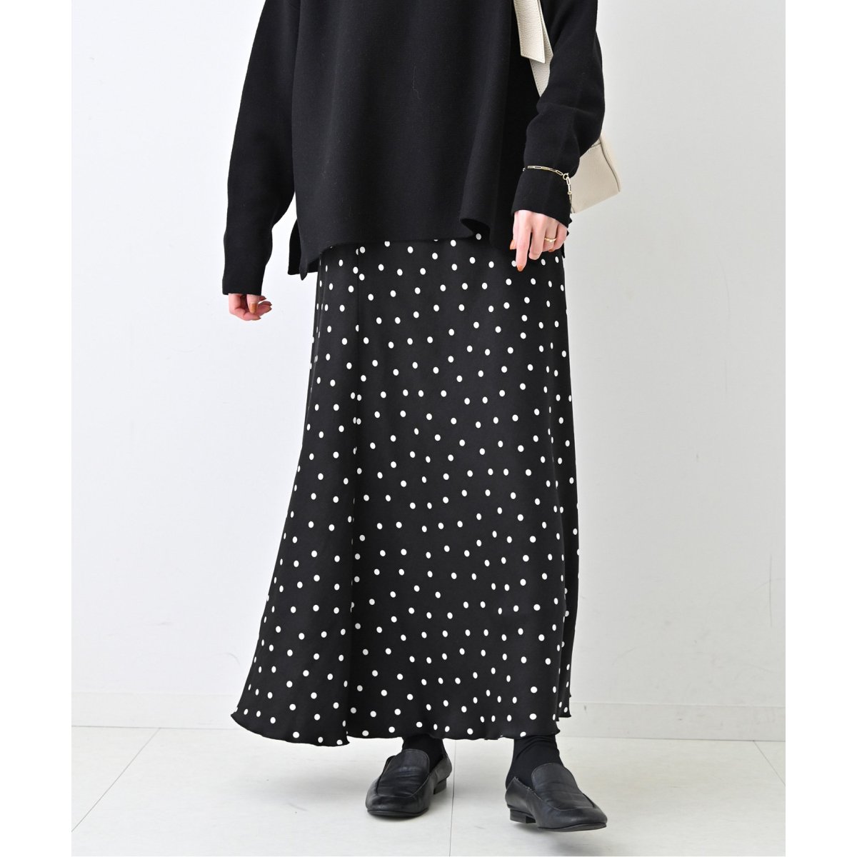 ⭐︎新品タグ付⭐︎ SLOB IENA ⭐︎レア品⭐︎ピーチサテンマーメイドスカート SLOBE IENA（スローブイエナ）の「《予約》ピーチサテン