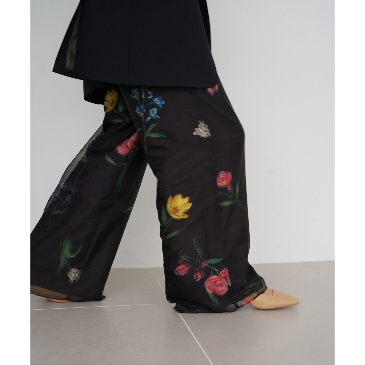 完売品SLOBE IENA LES FLEURS プリントパンツ LES FLEURS プリントパンツ | スローブ イエナ(SLOBE IENA