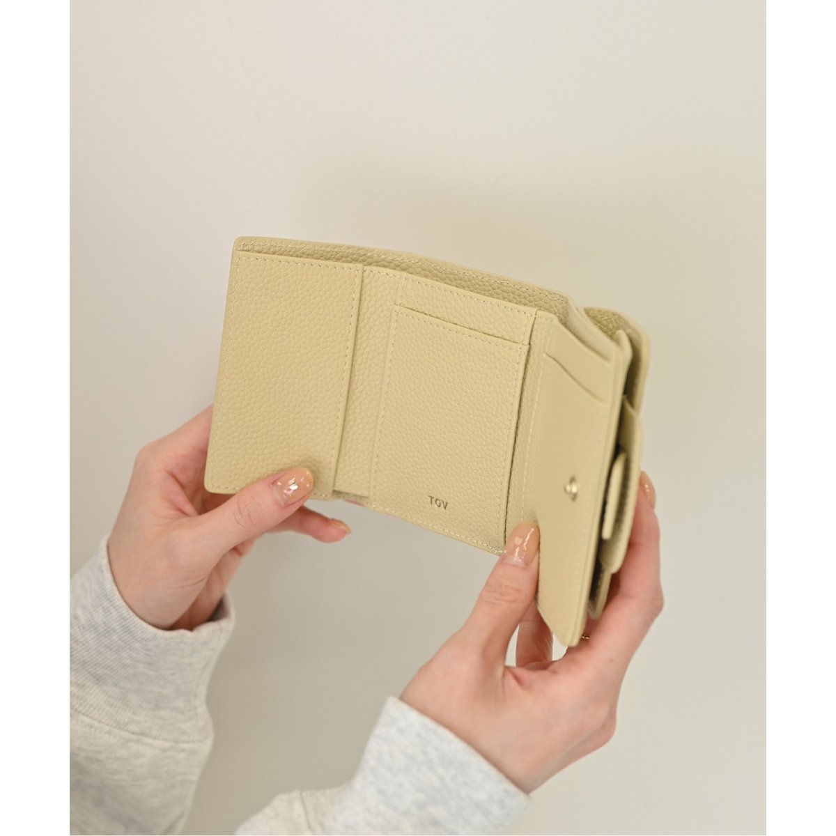 SLOBE IENA別注　tov/ドーヴ　ミニ財布 ブラウン　新品未使用 SLOBE IENA別注 tov/ドーヴ ミニ財布 ブラウン 新品未使用 SLOBE IENA