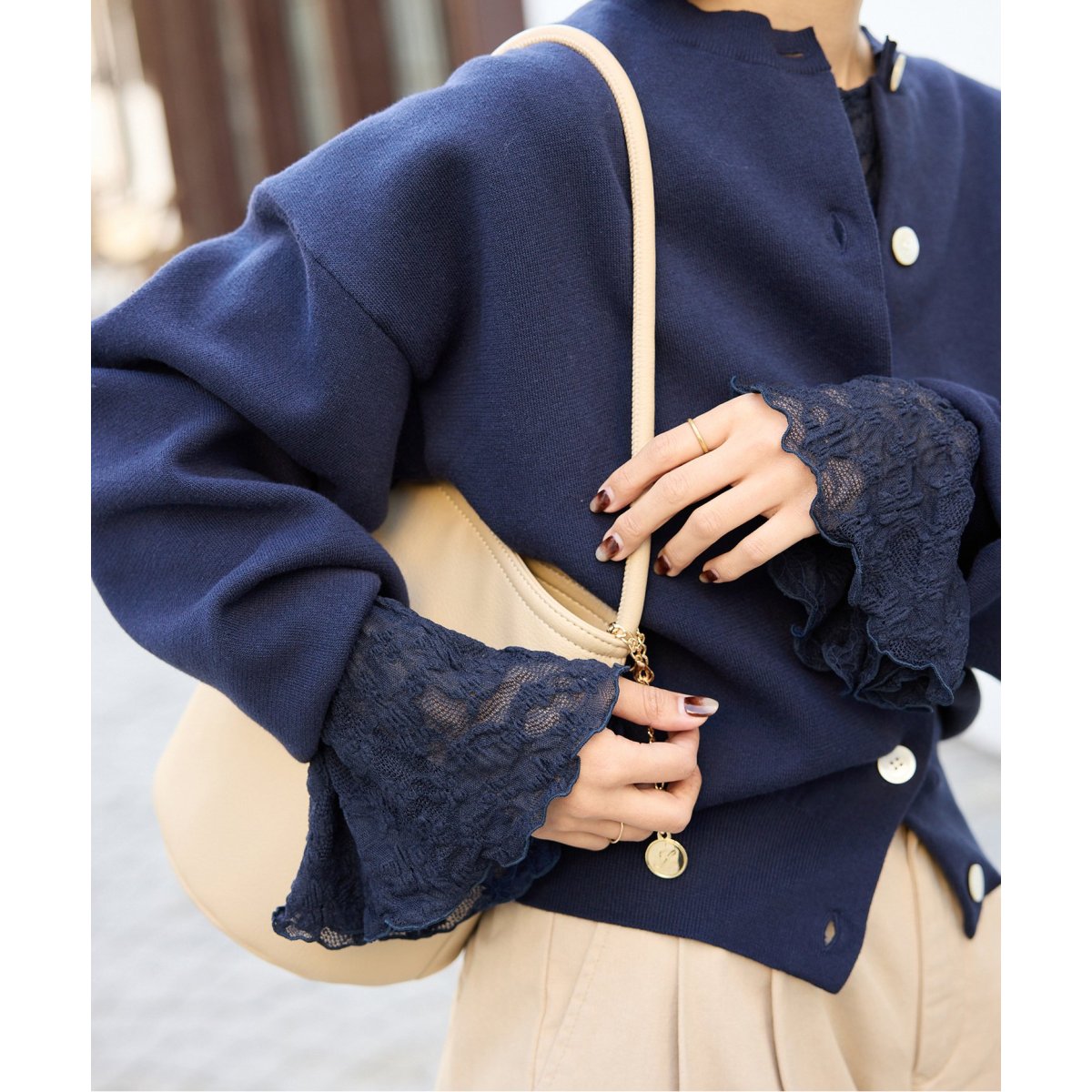 【アーバンリサーチサニーレーベル】Love embroideryブラウス URBAN RESEARCH Sonny Label ブラウス シャツ Love embroidery