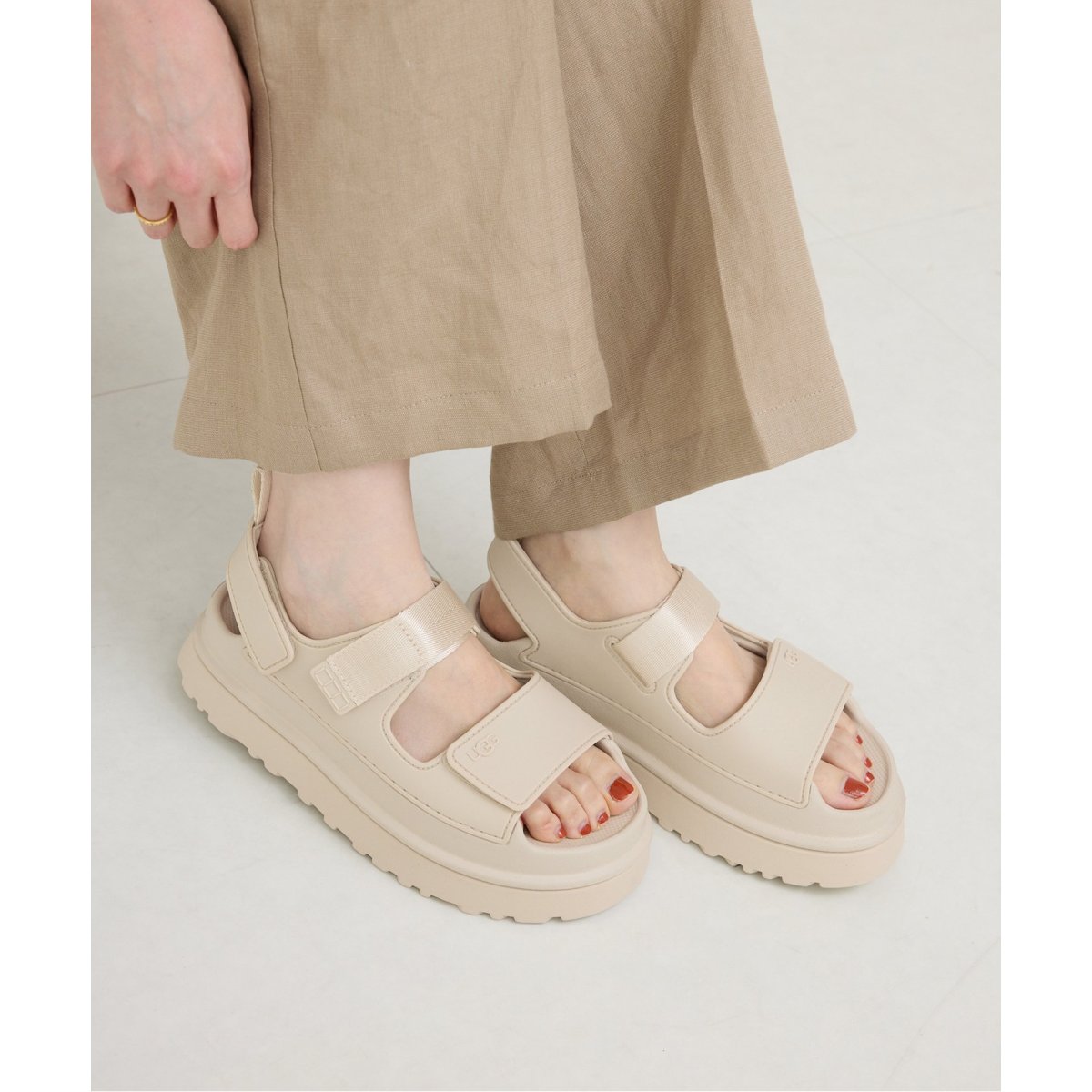 WEB限定/追加2》 UGG/アグ GoldenGlow Sandal 1152685－BLK/BRWN