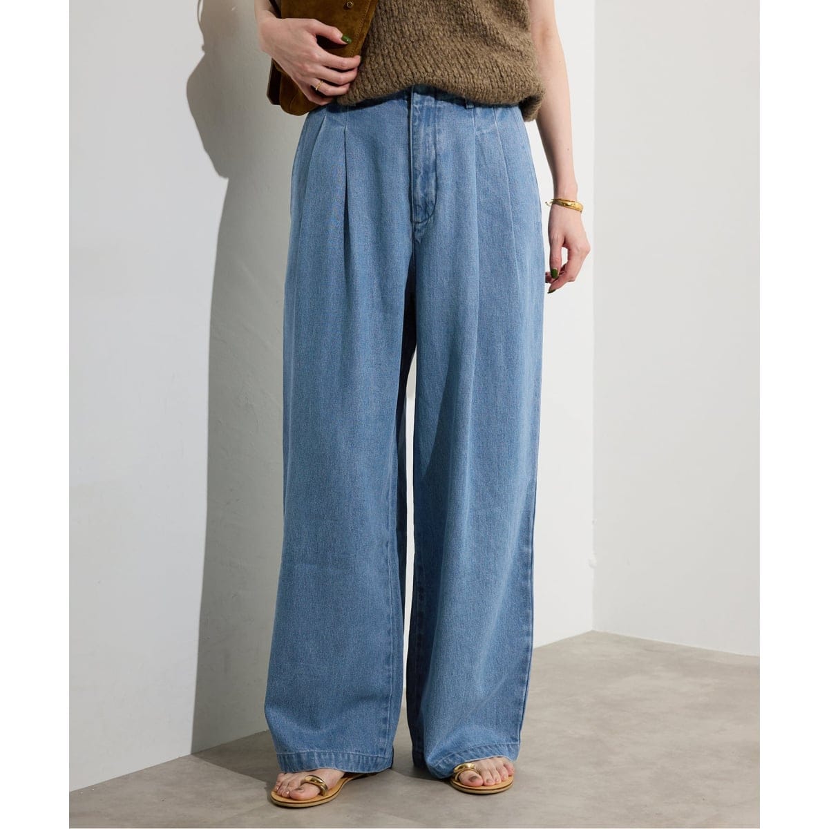 スローブイエナ　LEDENIM TUCK TROUSER ライトオンスデニム38 SLOBE IENA｜《4サイズ展開/WEB限定/追加4》LEDENIM TUCK