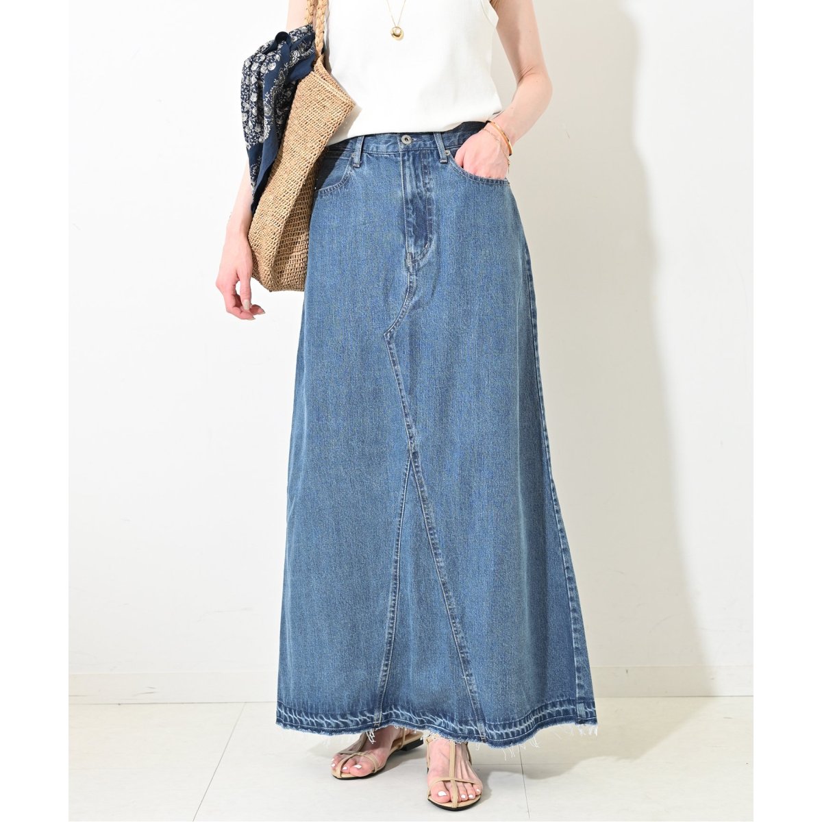 新品25SS SLOBE IENA AYUPIYO スリットスカート 36 WEB/一部店舗限定》AYUPIYO スリットスカート（その他スカート