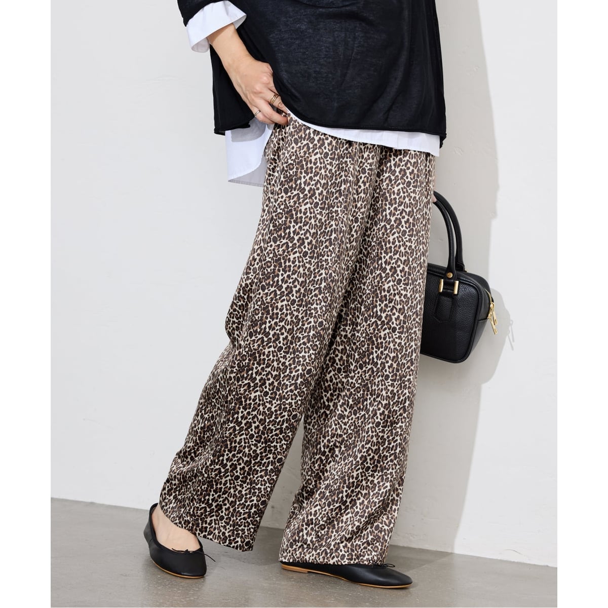 JOURNAL STANDARD relumeコントラストフラワープリントパンツ JOURNAL STANDARD relume｜《追加》コントラストフラワー