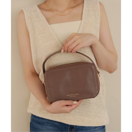 [^:25092913002930]J[ɂĕД̔J[F[J[J[ubN(001)FBLACKuE(020)FBROWNy2025AWzSLOBE IENAC^AuhAANTONELLO MASIɕʒMADE IN ITALY@̃obN3^oIׂČ`uhɃNGXgASLOBẼfɎdオXyVȃCibvBRƂtHX^CÕ|CgɂȂnhobOBTCh̃S[hZIPANZgɂȂAANZT[oŎfUCłBڂ͂łA֐ǂfC[ɎgobNɎdグ̂ŁÃfUCɂ܂IЎŊJۂłg₷悤Ɏd؂ƃTChɃ}`t邱ƂŁA[̂₷ƊJ΂ƊJJۂɉוSzInh͎ɒʂ钷ɂȂĂ܂BV_[t2WAYdl|CgV[Ył܂BE{XgobO(i25092913002830)Eg[gobO(i25092913003030)̏íASLOBE IENAł̎舵ɂȂ܂BړX܂ւ₢킹̍ۂSLOBE IENAX܂ւ肢v܂BƖ̊֌WɂAۂFČꍇ܂B܂p\REX}[gtHȂǂ̊ɂA኱iƉ摜̃J[قȂꍇ܂B\߂Bi̐F́AiAbv摜QƂB