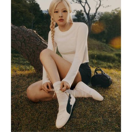 [^:25093913001030][J[iԁF40439501J[ɂĕД̔J[F[J[J[zCgi010jFWARM WHITE-Py2025AWzSLOBE IENAPUMAƃ|bvX^[ROSEɂ鏉̃R{[VJvZRNVɓoBROSĚIȃX^CՂɁANVbNȃXg[gEFAƐꂽJg[Nu̔wAăp[\iCYꂽvfZABꖳ̃fUC͂łB̃V[ÝAM[tBbgŉKȗSn񋟂Aۂ݂ттܐ悪_炩tF~jȈۂoBCR^CvŃtBbg𒲐łAtbgq[dlɂAԂ̒płɂ݌vłBɁAPUMA x ROSE̋ufBOARNV̓ʊƃX^C̊x߂Ă܂B炵\Ał{̎󂯓邱ƂÜꑫ́ÃX^Cɉ؂₩ƌYĂACełByPUMA/v[}z1948NAhCcɂăhtE_X[nƂPUMABlXȃuhE]Ƃ̃R{LŁAt@bVuhƃR{[gcƂׂ݁BV[Yuh̒łA|p̍X̖𐢂ɑoXj[J[uhƂĊmłnʂzĂ܂B̏íASLOBE IENAł̎舵ɂȂ܂BړX܂ւ₢킹̍ۂSLOBE IENAX܂ւ肢v܂BƖ̊֌WɂAۂFČꍇ܂B܂p\REX}[gtHȂǂ̊ɂA኱iƉ摜̃J[قȂꍇ܂B\߂B