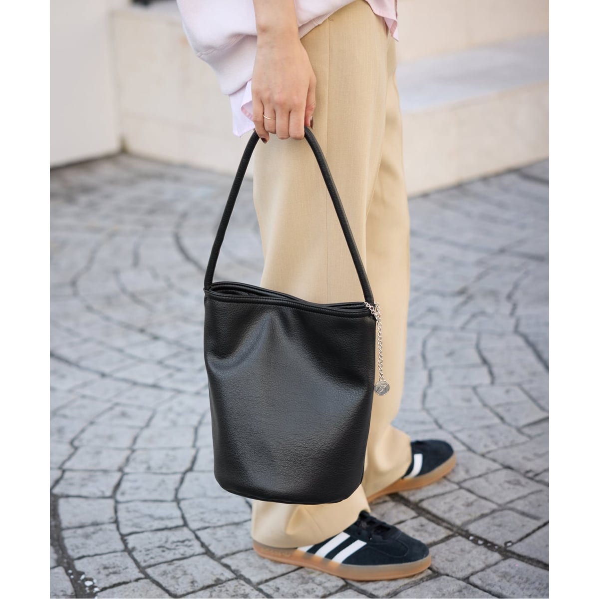 OUTDOOR/アウトドア SLOBE別注 キルティンクショルダーバッグ