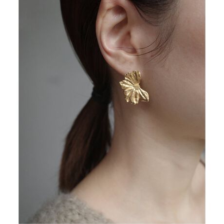 [^:25091913001730]iԁFMONEA EARRINGSJ[ɂĕД̔J[F[J[J[S[hi090jFGOLDy2025AWzSLOBE IENAyAGAPEEz2019NɃpőn݂ꂽWG[uhBnC̉ƐÂȔĝ߂ɃCXs[V𓾂S[hWG[́AElZƑn̓ւ̂\Ă܂B̏íASLOBE IENAł̎舵ɂȂ܂BړX܂ւ₢킹̍ۂSLOBE IENAX܂ւ肢v܂BƖ̊֌WɂAۂFČꍇ܂B܂p\REX}[gtHȂǂ̊ɂA኱iƉ摜̃J[قȂꍇ܂Bi̐F́AiAbv摜QƂB