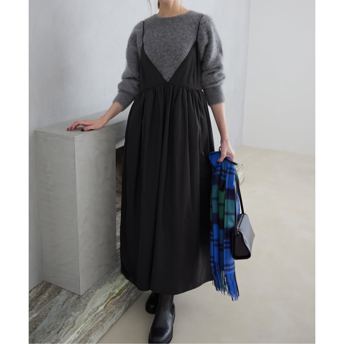 【美品】SLOBE IENA ピンタックフリルワンピース 黒 ピンタックフリルワンピース | スローブ イエナ(SLOBE IENA
