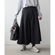 スローブ イエナ(SLOBE IENA)の《3サイズ展開》タフタタックフレアスカート