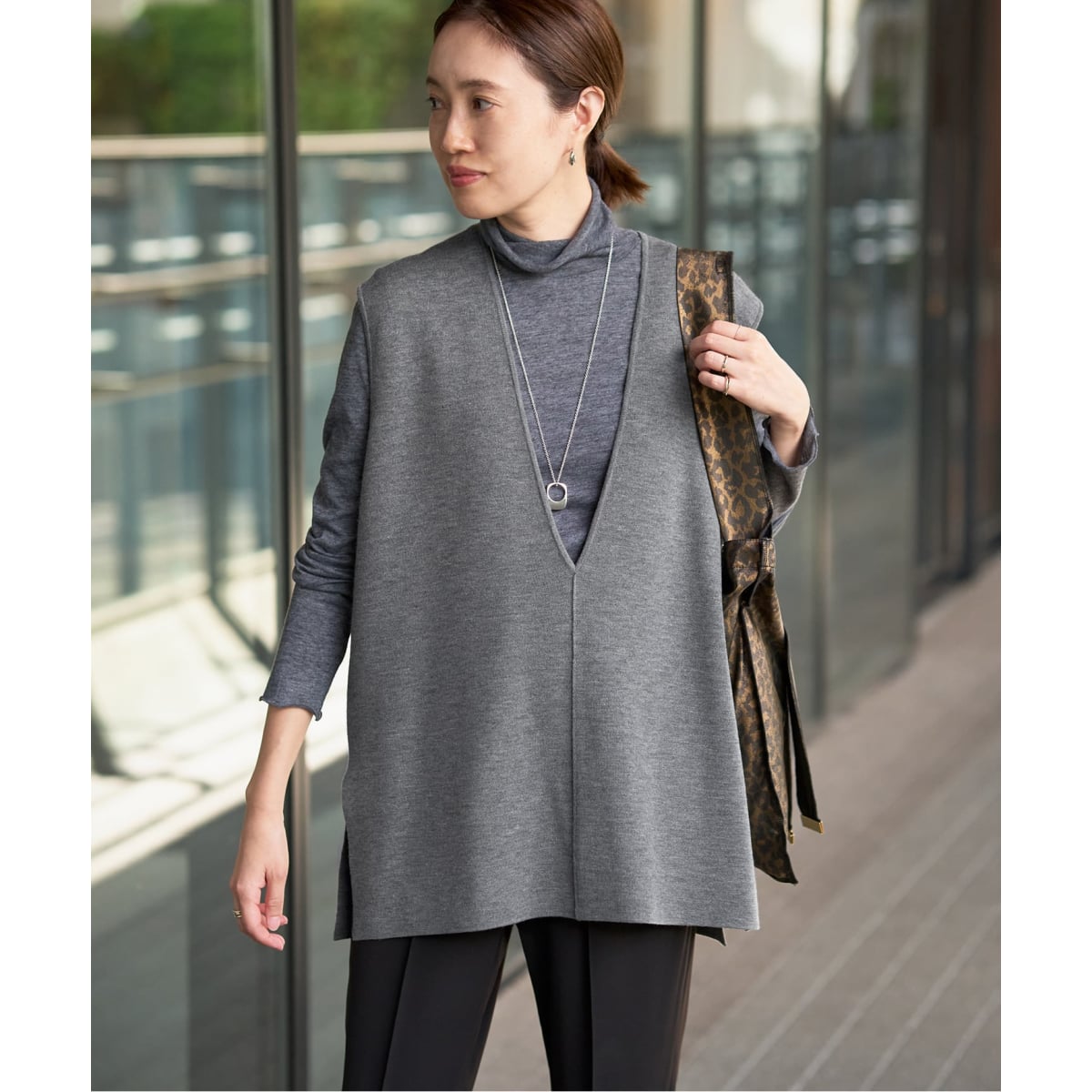 【SLOBE IENA/美品/定価1.9万円】 ベストジャケット 中古・古着通販】SLOBE IENA (スローブ イエナ) ジレ ブラック